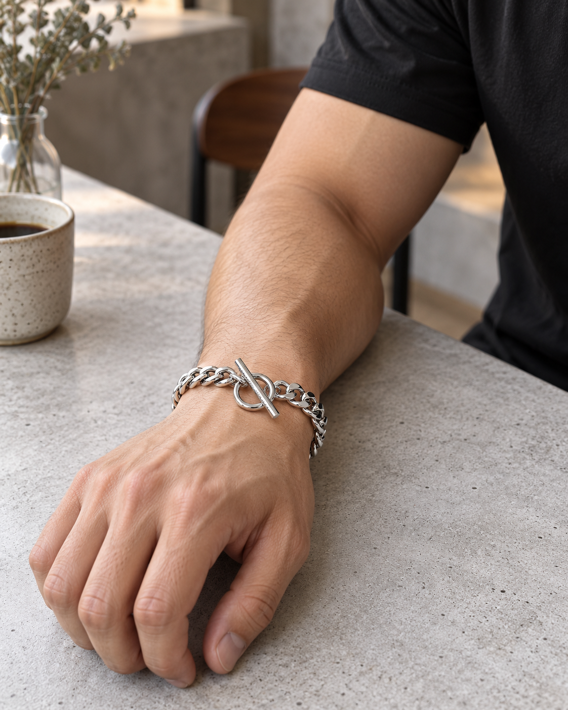 Toggle clasp bracelet