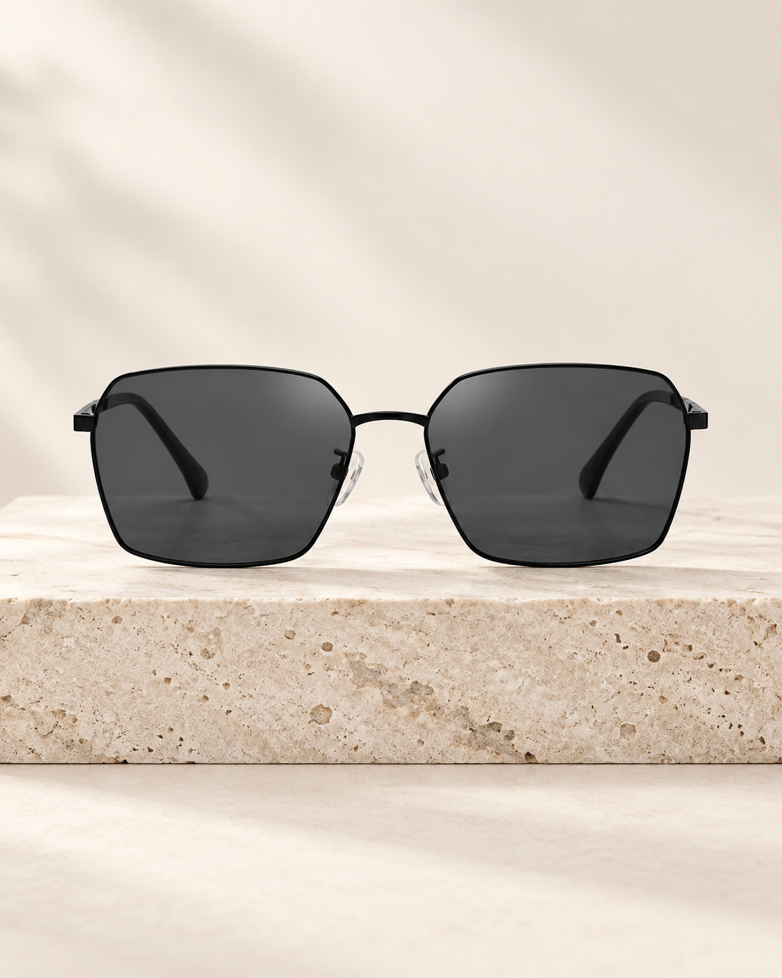 Photochromic sunglasses